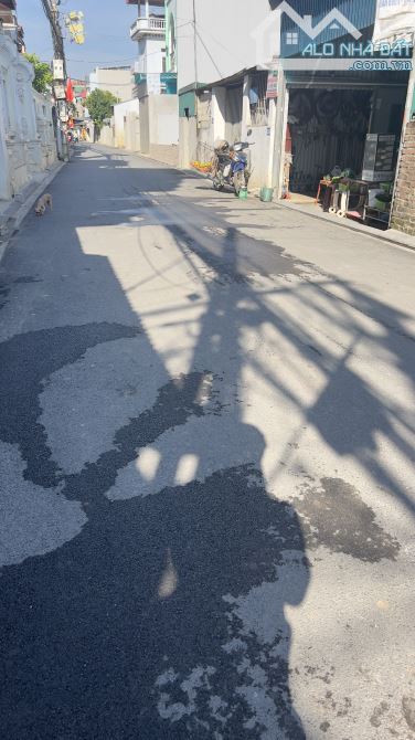 ĐƯỜNG TRƯỚC ĐẤT THOÁNG RỘNG O TO VÀO TẬN ĐẤT, NGO THÔNG.        ✅Diện tích: 57.6m , MT=Hậu