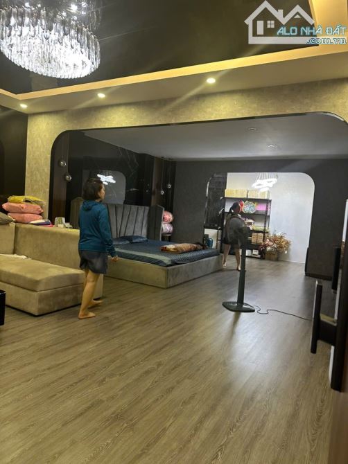 TOÀ NHÀ 7 TẦNG NGÕ LAN BÁ, ĐỐNG ĐA 73M2, MT 5.7M, 31 TỶ