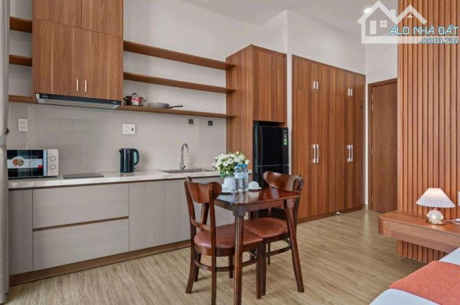TOÀ CĂN HỘ 7 TẦNG ,11 PHÒNG -DÒNG TIỀN 80 TRIỆU THÁNG -NGAY CÔNG VIÊN HỒ NGHINH -BIỂN SƠÀ