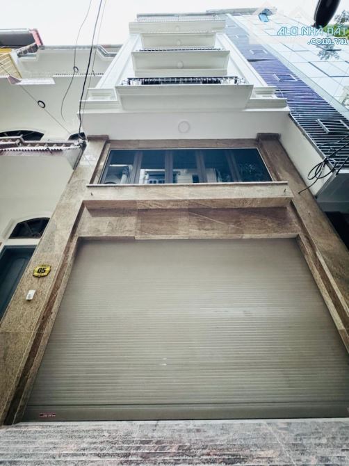 BÁN NHÀ HOÀNG QUỐC VIỆT - THANG MÁY - FUL NỘI THẤT - 60M X 6 TẦNG - MT 5M