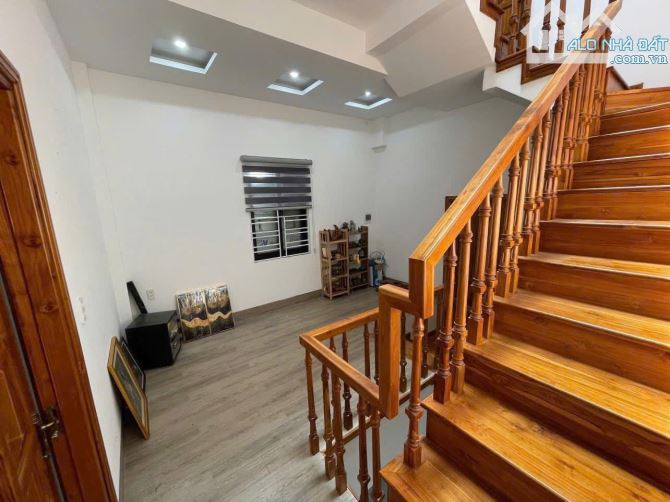 Bán nhà 03 tầng mặt tiền kinh doanh Đặng Huy Trứ, phường Phước Vĩnh, Tp.Huế giá rẻ chỉ 5,x - 10