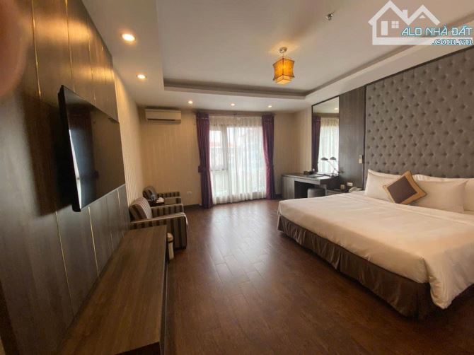 SIÊU PHẨM KHÁCH SẠN 12 TẦNG NGUYỄN KHÁNH TOÀN 290m MT 10m 60 PHÒNG GIÁ 215 TỶ - 10