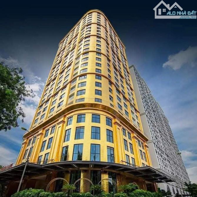Bán Tòa Khách Sạn dát Vàng 24k Hà Nội Dolce by Wyndham Hanoi Golden Lake Mặt Hồ Giảng Võ, - 1