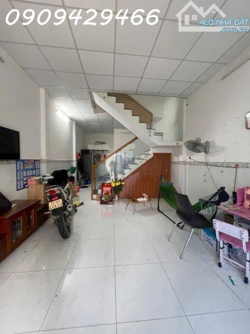 3,7 TỶ- NHÀ 2 TẦNG- HẺM XE HƠI 4 CHỖ – QUẬN 7-SỔ HỒNG RIÊNG CHÍNH CHỦ - 1