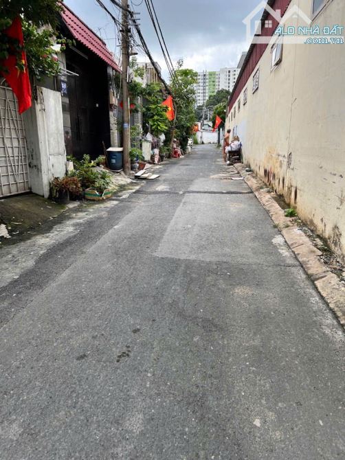Bán nhà 1 trệt 1 lầu Đường số 4 Trường Thọ - 1