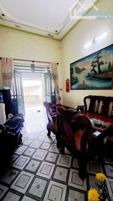 🏦QUẬN 12 MỘT SỆT ĐƯỜNG TRẦN THỊ HÈ NHÀ CẤP 4 GÁC LỬNG NGANG 4x15 DTSD72m2 DTCN 58m2 GIÁ 3 - 1