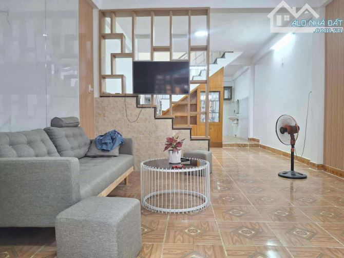 🏡💥🌈 BÁN GẤP NHÀ 2 TẦNG KIÊN CỐ – KIỆT RỘNG  Cách mặt tiền Trường Chin - 1