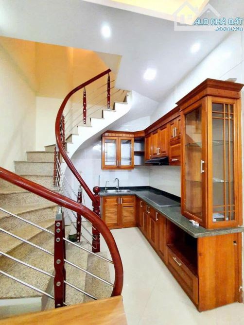 HÀNG HIẾM- NHÀ ĐẸP GỐC ĐỀ, MINH KHAI- DÂN XÂY CHẮC CHẮN- DT 30M2- CHỈ 5.6 TỶ - 1