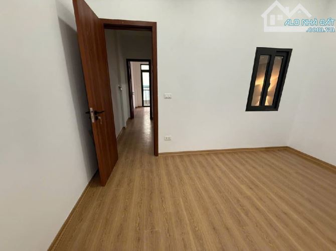 BÁN GẤP- NHÀ ĐẸP GỐC ĐỀ, MINH KHAI- DÂN XÂY CHẮC CHẮN- DT 39M2 X 4 TẦNG - CHỈ 7.5 TỶ - 1