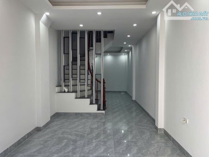 🏤 BÁN_NHÀ DI TRẠCH - MỚI ĐẸP LUNG INH, 10M Ô TÔ TRÁNH , NGÕ NÔNG, CẠNH ĐƯỜNG 3.5,KĐT HINN - 1