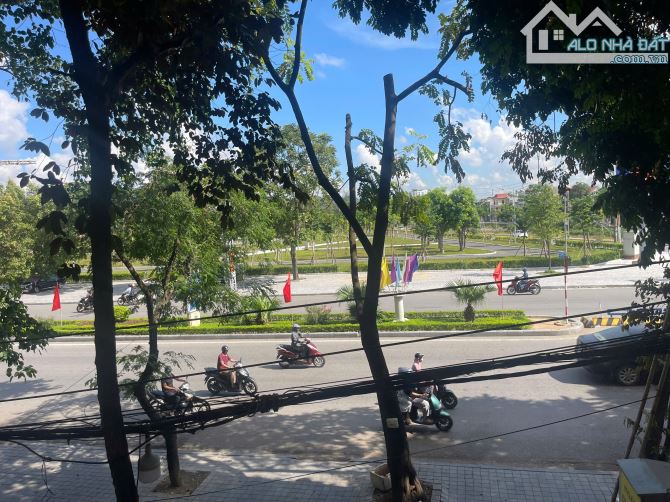 CƠ HỘI HIẾM – NHÀ 4 TẦNG TRỤC CHÍNH LÊ LỢI ĐỐI DIỆN CÔNG VIÊN HỘI AN TP THANH HOÁ - 1
