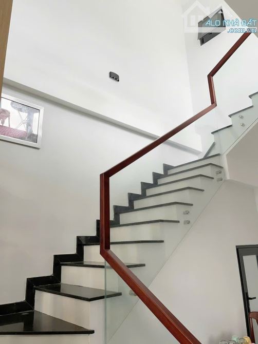 CHUYỂN NHƯỢNG LẠI CĂN NHÀ 2 TẦNG FULL NỘI THẤT HOÀI THANH DỌN VÀO Ở NGAY. - 1