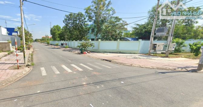 BÁN ĐẤT NGỘP GIÁ HỜI LÔ 100M2 KHU D2D, GẦN CHỢ LỘC AN, GẦN SÂN BAY LT, GIÁ CHỈ 1 TỶ 5 - 1