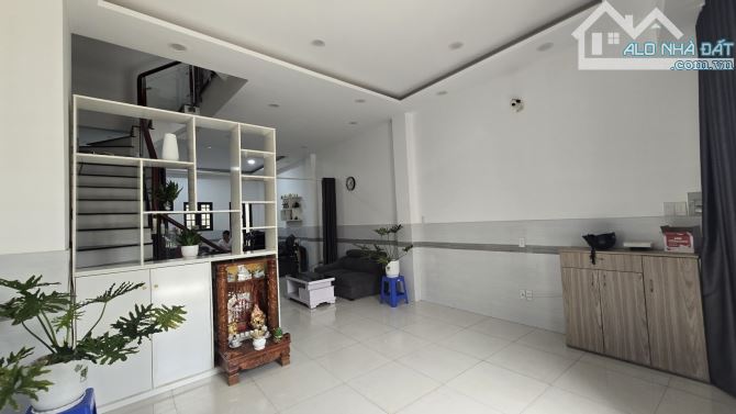 Lê Đức Thọ - Gò Vấp - 66m2 - 2 Tầng - 7.35tỷ - Hẻm 8m - Ngang 5m - Hoàn công - SHR - 1