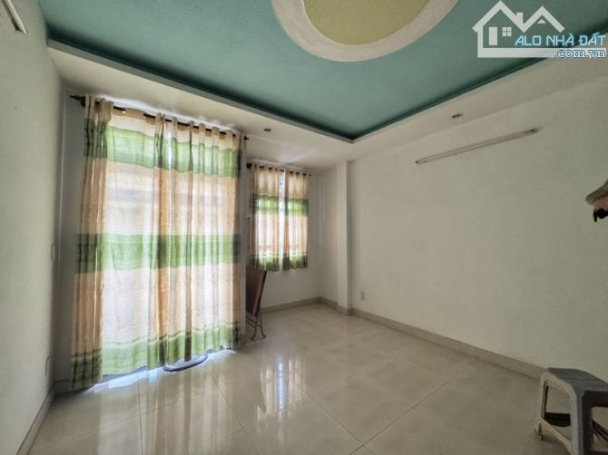 Gấp bán nhà Thủ Đức, giáp Hoàng Diệu 2, giá 8.3 tỷ, 4 tầng, dt 72m2. - 1
