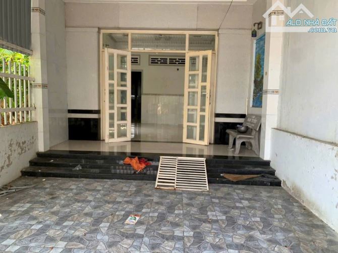 Bán nhà cấp 4 128m2 ở Tân An Hội giá 775 triệu sổ hồng riêng - 1