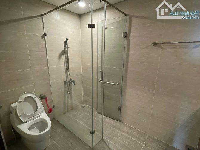 Cho thuê Golden Palm - 3 phòng ngủ, nội thất cơ bản, căn góc , view cực thoáng - 1