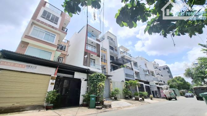 SIÊU VIP MẶT TIỀN ĐƯỜNG SỐ - PHƯỜNG TÂN QUY QUẬN 7 CŨ - NGANG CHUẨN 8M - VỈA HÈ RỘNG 4M - 1