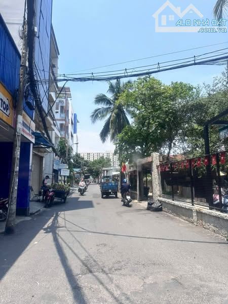 Cho thuê 450m đất vị trí vàng Nguyễn Văn Lượng P16 GV - 1