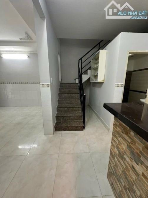 Bán nhà hẻm 39 Phan Cát Tựu, P. An Lạc A, 4.7 x 8.2m NH 5.2m, 1 lầu, giá 5.95 tỷ - 1