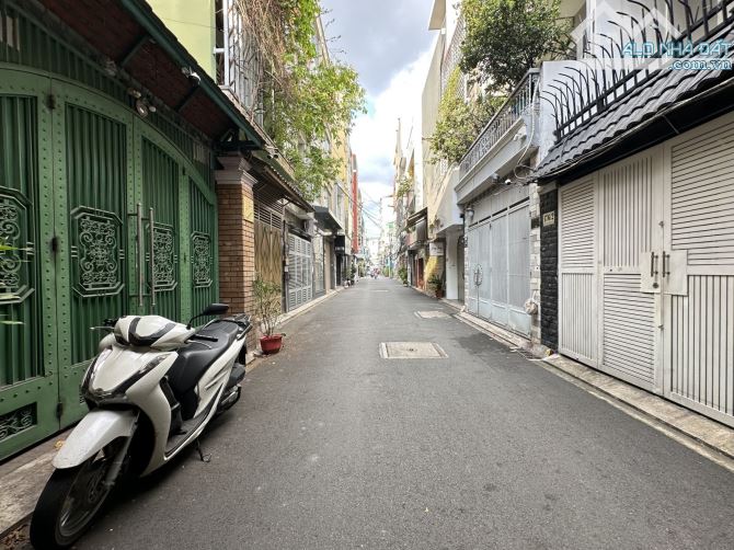 SIÊU PHẨM NHÀ PHỐ TRẦN HUY LIỆU - Q. PHÚ NHUẬN - HẺM 6M - DT:85M2 - 3 TẦNG - GIÁ 14,8 TỶ. - 1