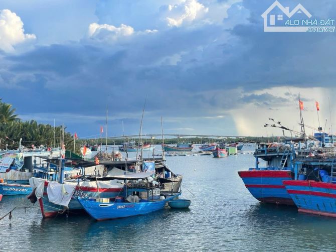SIÊU RẺ, NHÀ 2T VIEW SÔNG, 2 MT PHÙ ĐỔNG THIÊN VƯƠNG, HỘI AN, 150M2, GIÁ CHỈ 4,x TỶ - 1