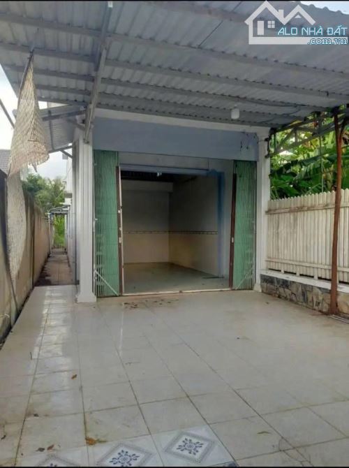 Căn nhà nát , bán xác + đất giá 650 triệu sang tên. Đất ở, thổ cư ngay Tân An Hội Củ CHi - 1