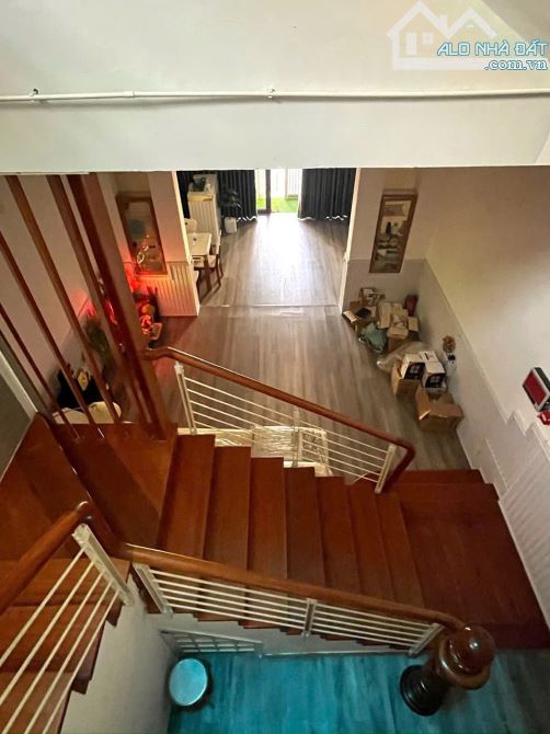 Bán nhà 3t-Khuê Trung -95m2- 4pn 7.x tỷ - gần Đh ngoại ngữ - 1