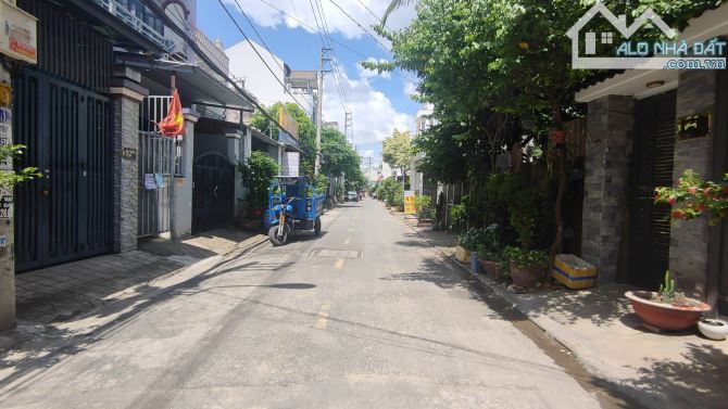 Bán nhà cấp 4 mặt tiền Trung Mỹ Tây 01 Q12, 4.2x26m, giá 6.1 tỷ TL - 1