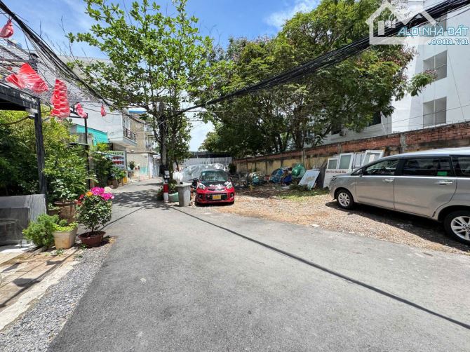 Bán nhà Quốc Hương Thảo điền, quận 2 Dt: 9.7 x 25m, 230m2 Phù hợp xây căn hộ dịch vụ - 1