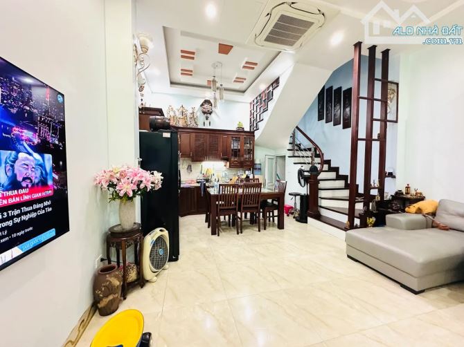 SIÊU PHẨM 5 TẦNG  ĐỈNH CAO QUẬN CẦU GIẤY - Ô TÔ VÀO NHÀ , LÔ GÓC KINH DOANH 18.9 TỶ - 1