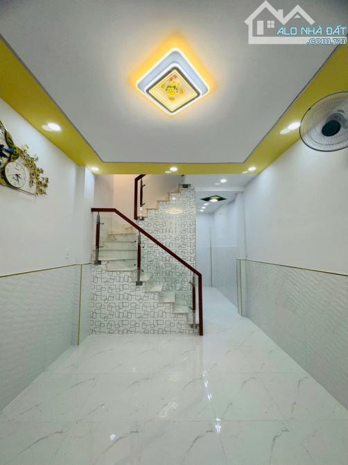 Nhà khu Lê Văn Quới gần 4 xã, DTs: 56m2, 2 tầng BTCT, nhà mới ở ngay - 1