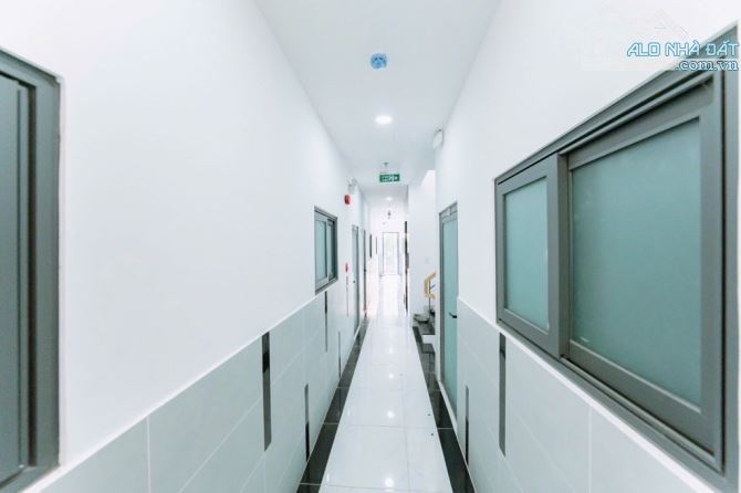 Vip, CHDV 8 Tầng, 75 phòng, Dòng tiền 3 Tỷ/Năm, Ngay Quang Trung, Giá 52 Tỷ TL - 1