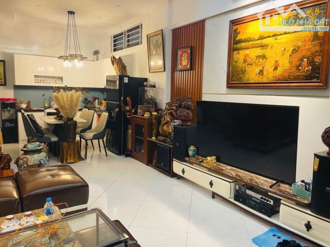 SIÊU PHẨM HỒ TÂY - LOGOC - NHÀ MỚI - NỘI THẤT TIỀN TỶ  - 6 NGỦ - 9.1 Tỷ - 1