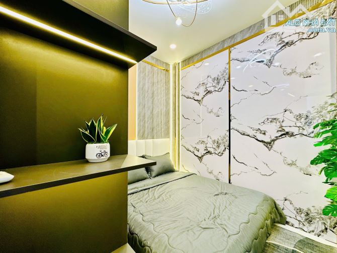 BÁN NHÀ ĐẸP GIÁ TỐT – HẺM XE HƠI – NGAY HẠNH THÔNG TÂY – CHỈ 5 TỶ 390 TRIỆU! - 1