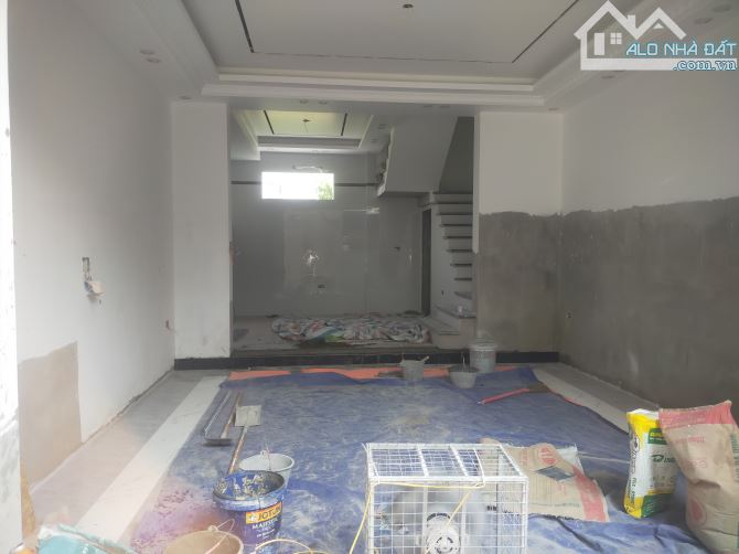 Bán nhà 4 tầng đẹp khu vực Thư Trung - Văn Cao vị trí đẹp - 1