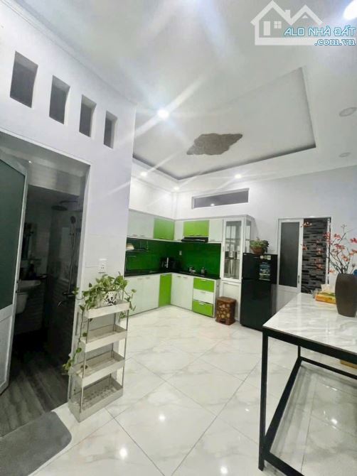 🏡 BÁN NHÀ HẺM NHỰA THÔNG TRƯỜNG LƯU – GẦN CHỢ GIÁ CHỈ TỪ 2tỷ1 ✨ Cơ hội sở hữu nhà đẹp