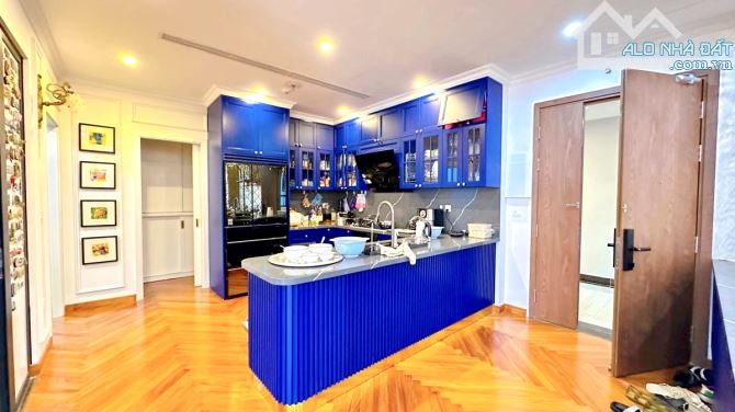 Hiếm bán căn hộ CC 165 Thái Hà, view tầng cao, 3PN, slot ô tô, full nội thất, 173m2 - 1