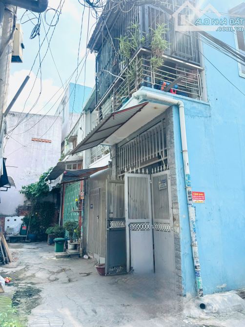 Bán nhà dt 42m2 trệt lầu hẻm 3 gác thông phường Đông Hưng Thuận, Q.12 giá 2ty550. - 1