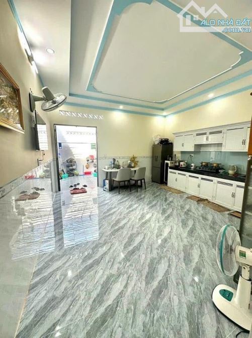 Bán nhà cấp 4, có 2 phỏng ngủ tại Tân Phú Trung- Củ Chi. DT 131m2, giá 830 triệu.SHR. - 1