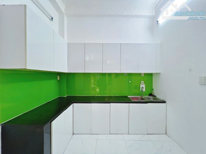 Nhà Nơ Trang Long 4,5x11m Trệt. 2L.1 tum L3,3P, 3wc. Giá: 15tr.Tốt Ở GĐ - 1