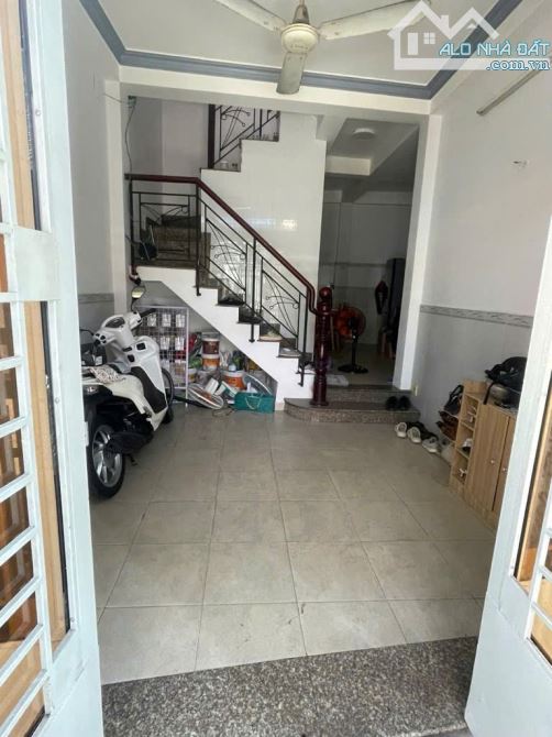HẺM XE TẢI - PHÚ NHUẬN - HOÀNG HOA THÁM- 39M2 - 3 TẦNG - 7.X TỶ TL - 1