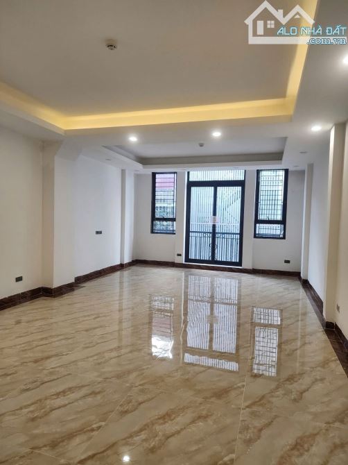 BÁN NHÀ MỚI VŨ TÔNG PHAN 50M 6 TẦNG THANG MÁY – LÔ GÓC – GARA Ô TÔ – KINH DOANH ĐỈNH - 1