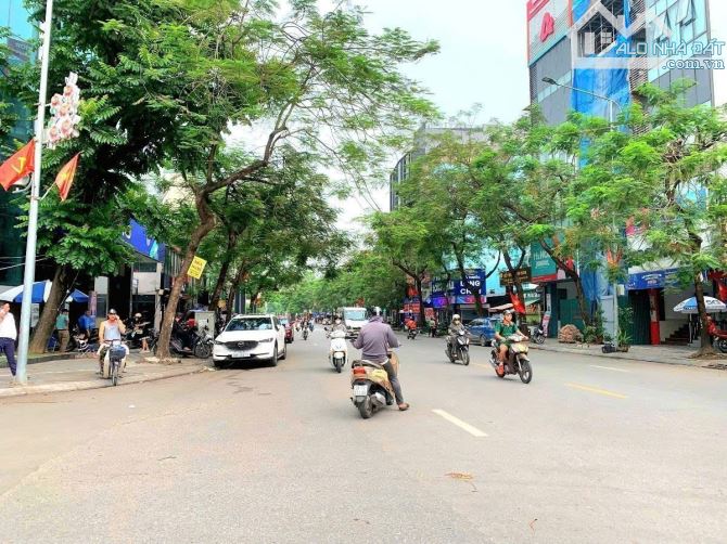 TÂY HỒ - 600M2 ĐẤT - MT 12M - 2 MẶT TIỀN - VỈA HÈ - 3 Ô TÔ TRÁNH - XÂY KS HOẶC BUILDING - 1