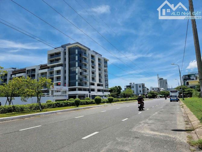 Bán RẺ lô đất đẹp 266m2 mặt tiền đường 10m5 Chính Hữu, Gần Biển Mỹ Khê - 1