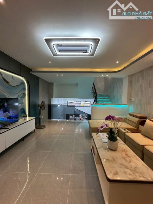 MẶT TIỀN ĐƯỜNG 10M THÔNG XE TẢI-NGANG 4.5M, 72M2-5 TẦNG GÒ VẤP - 1
