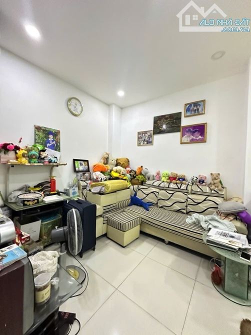 BÁN NHÀ QUẬN 10- ĐƯỜNG LÝ THÁI TỔ 42m2-4 TẦNG MỚI ĐẸP Ở LUÔN- 6,2 tỷ. - 1