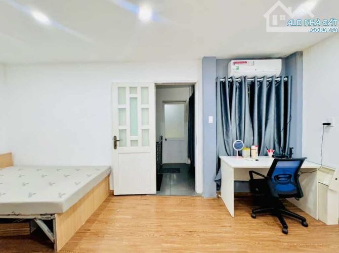 Quận 2 bán căn 140m2 ,4 tầng(dòng tiền 350tr/1 năm )giá chỉ 7,3 tỷ - 1