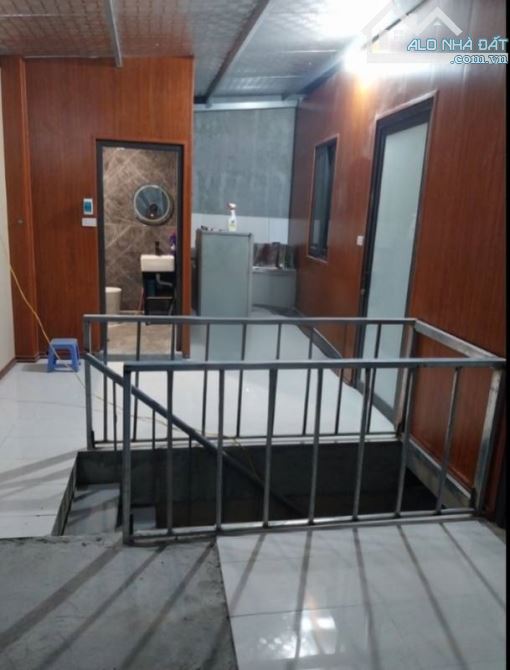 Cho thuê căn hộ tầng 2 Bùi Xương Trạch, 60m2, 2 ngủ, 1 vệ sinh, chỉ 6.2 Triệu - 1