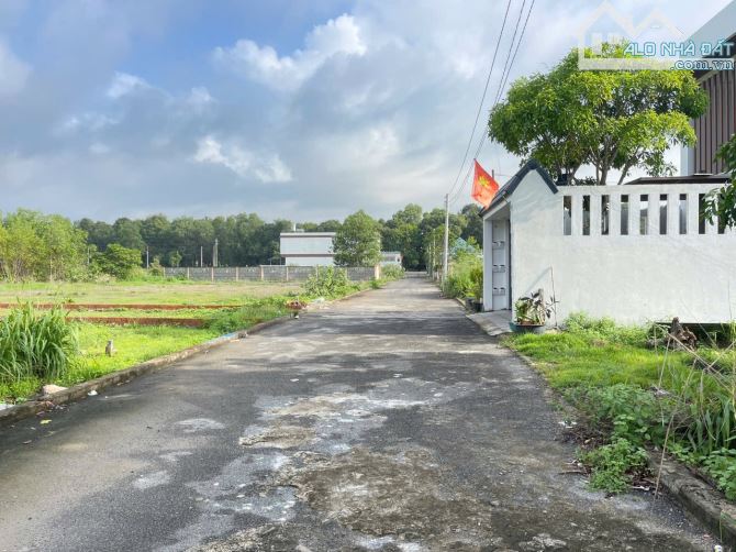 PHƯỚC HỘI:  BÀ RIA VŨNG TÀU  Chủ gửi em một lô , dt 130 m 5x 26  Full thổ cư - 1